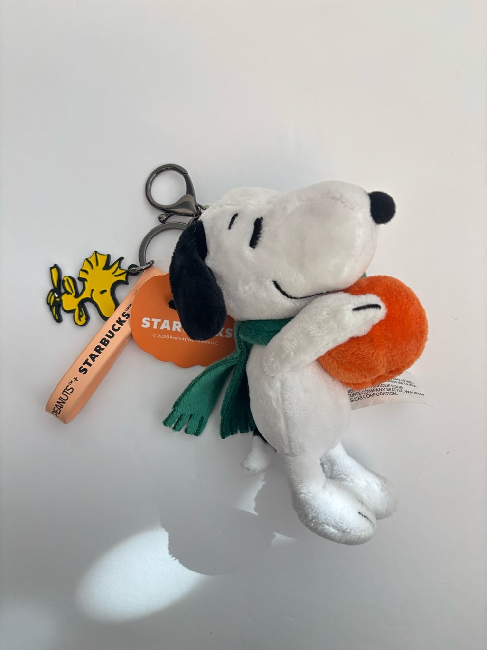 Starbucks x Peanuts Snoopy Pumpkin Plush Bag Charm Keychain NWT HTF - Picture 2 of 6